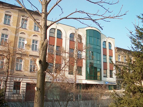 zamknij okno