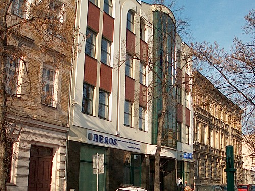 zamknij okno